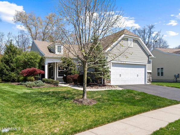 3 W Fontaine Way, Farmingdale, NJ 07727