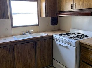 1508 N Ward Rd, Raymore, MO 64083