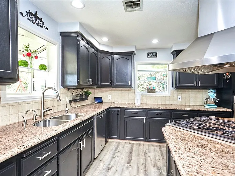 3931 Atlantic Ave — Photo 10