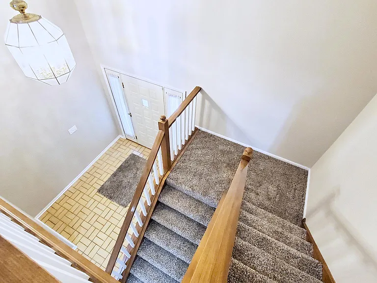 5990 Kirkwall Ct W — Photo 29
