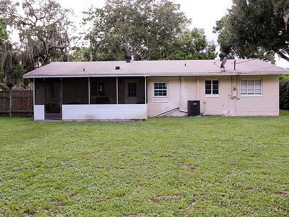 2nd image of 105 Vinewood Dr