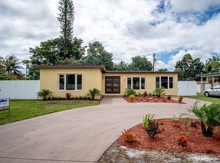 790 NE 163rd St, Miami, FL 33162