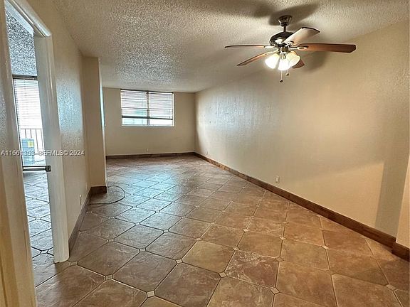4th image of 2903 N Miami Beach Blvd #708