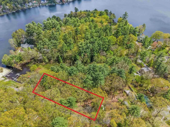 10 First Street, Windham, NH 03087