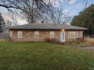 8023 E Mount Morris Rd, Otisville, MI 48463