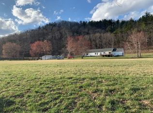 10952 NE Grapefield Rd, Bastian, VA 24314