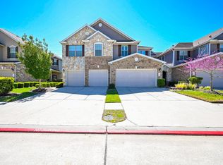 12203 Medina Lake Dr, Tomball, TX 77377