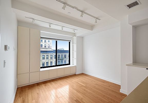 3rd image of 2101 Fredrick Douglass Blvd #6A