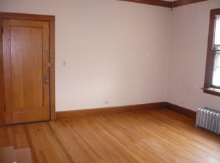 4542 N Kilbourn Ave, Chicago, IL 60630