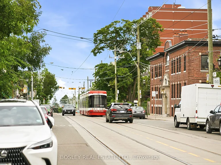 115 Roncesvalles Ave #3 — Photo 32