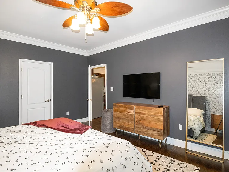 2038 East Dr — Photo 9