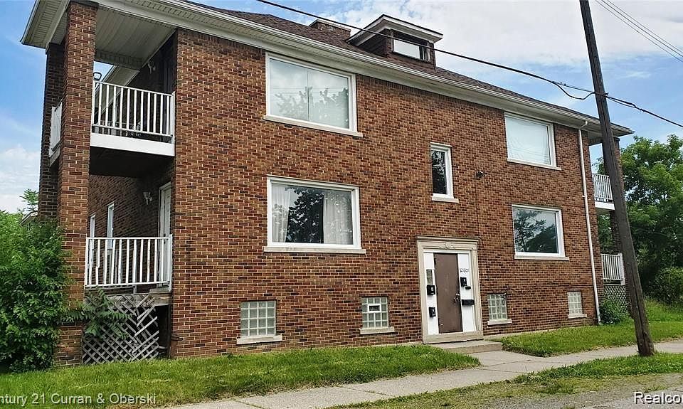1st image of 12400 Barlow St