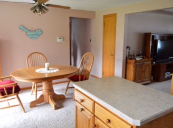 3rd image of 1382 Barbara Ln