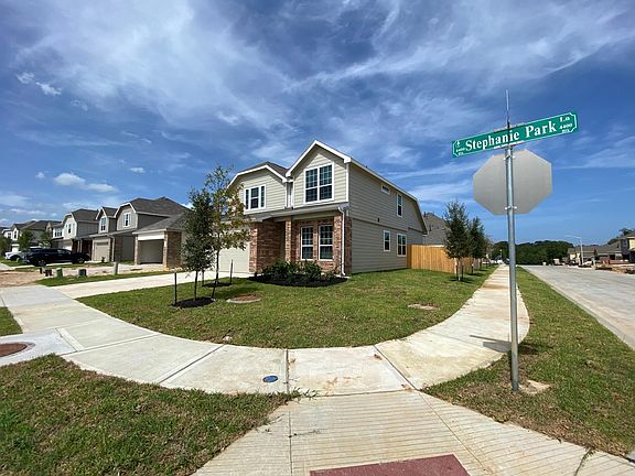 3rd image of 4447 Stephanie Park Ln
