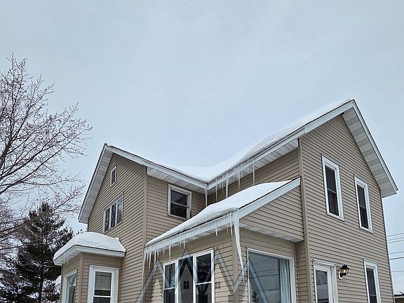 2nd image of 524 Phelps Ave Unit 1