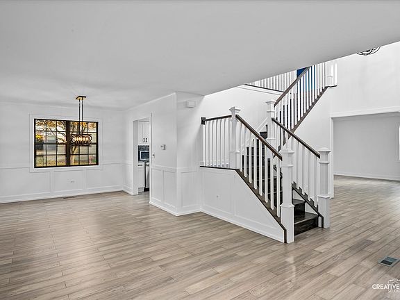 4th image of 141 Campbell Dr
