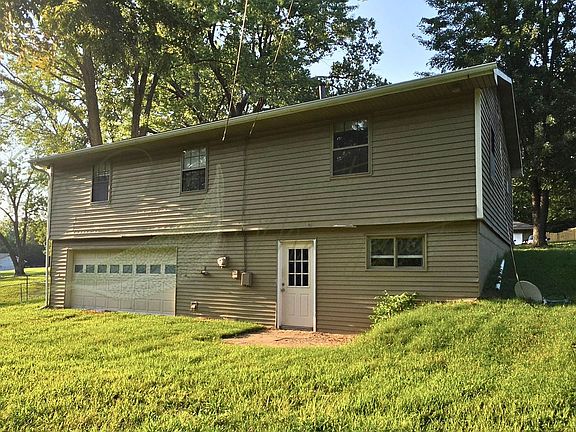 3rd image of 307 E 165th St