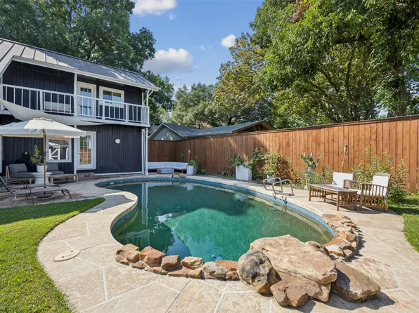 9427 Hobart St, Dallas, TX 75218