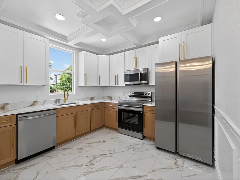 1301 Townsend Ave #3 — Photo 14
