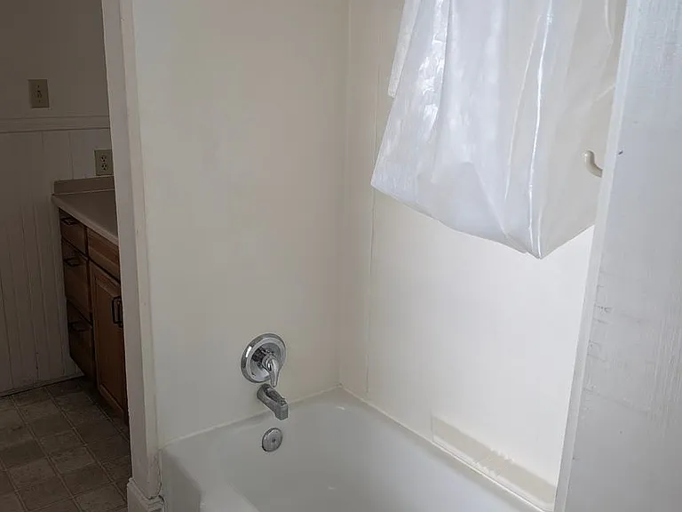 251 Main St — Photo 6