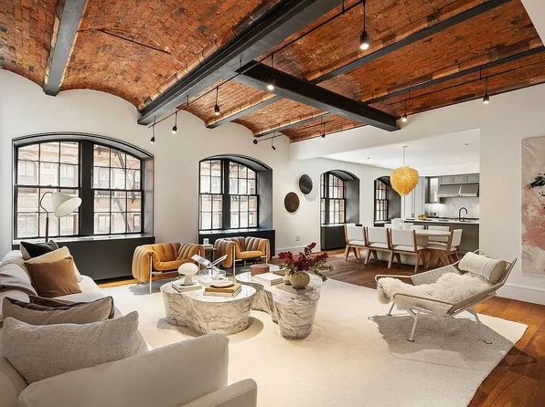 36 Bleecker St APT 3D, New York, NY 10012