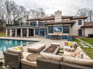 71 Village Rd, New Vernon, NJ 07976