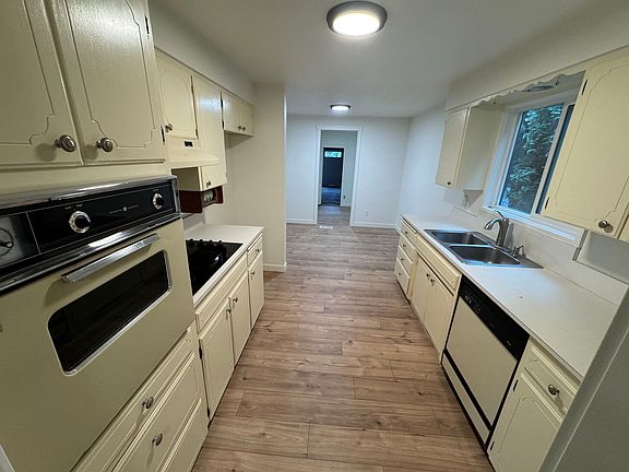 2nd image of 2490 NW 25th St