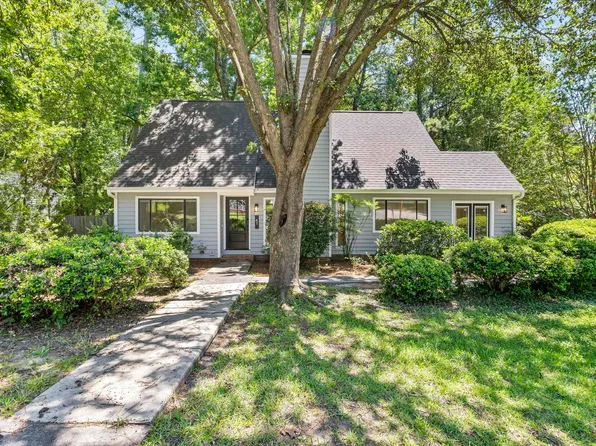 1 Pioneers Point Ct, Irmo, SC 29063