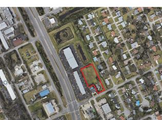 988 3rd St, Holly Hill, FL 32117