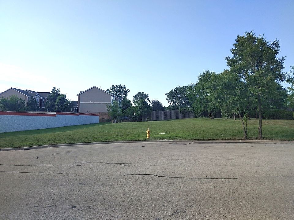 2nd image of 112 Brook Ct