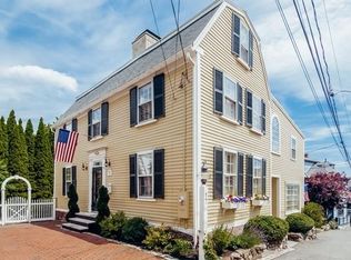 17 Tucker St, Marblehead, MA 01945