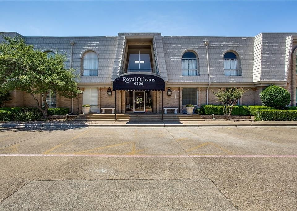 1st image of 6306 Diamond Head Cir APT 103