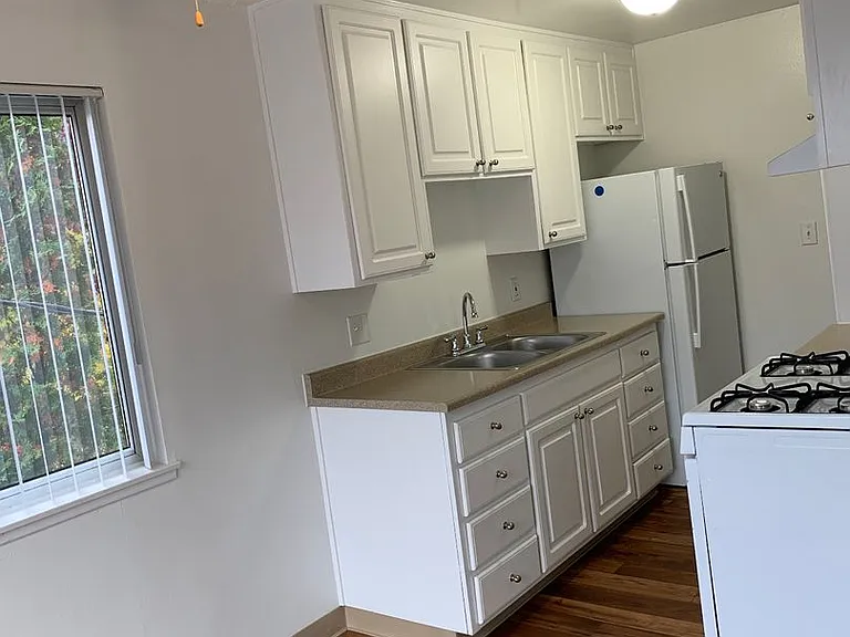 Shannon South Apartments — Photo 5