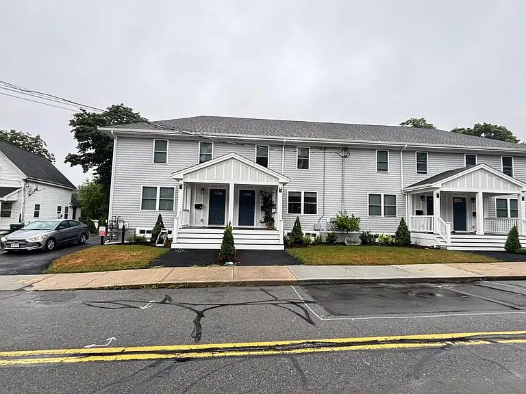 30 Forest Ave — Photo 31