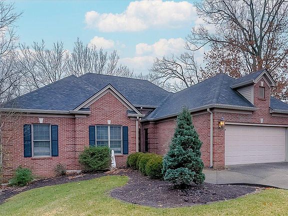 3rd image of 81 River Bluff Dr