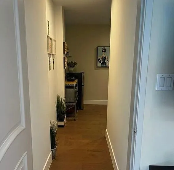 155 S Saltair Ave — Photo 4