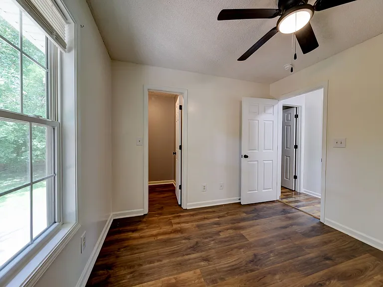 3253 N Senseney Cir — Photo 8