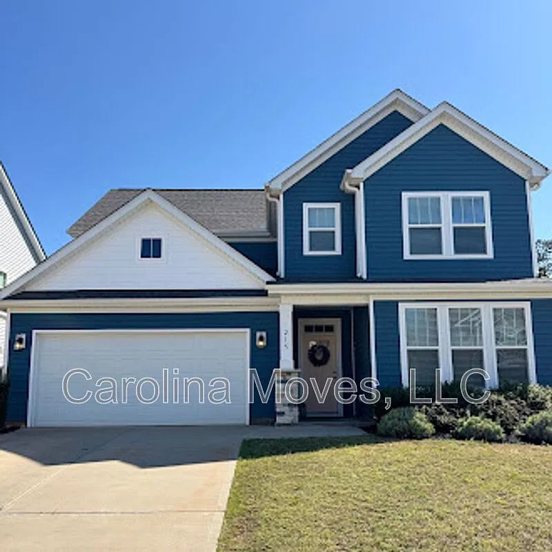 3 bed, 2.5 bath, 2972 sqft, $2,199 — Photo 1