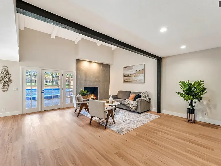 976 Pinehurst Dr — Photo 36