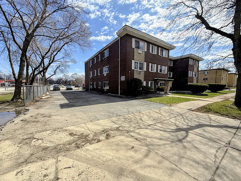 723 Grant Ave #3C — Photo 9