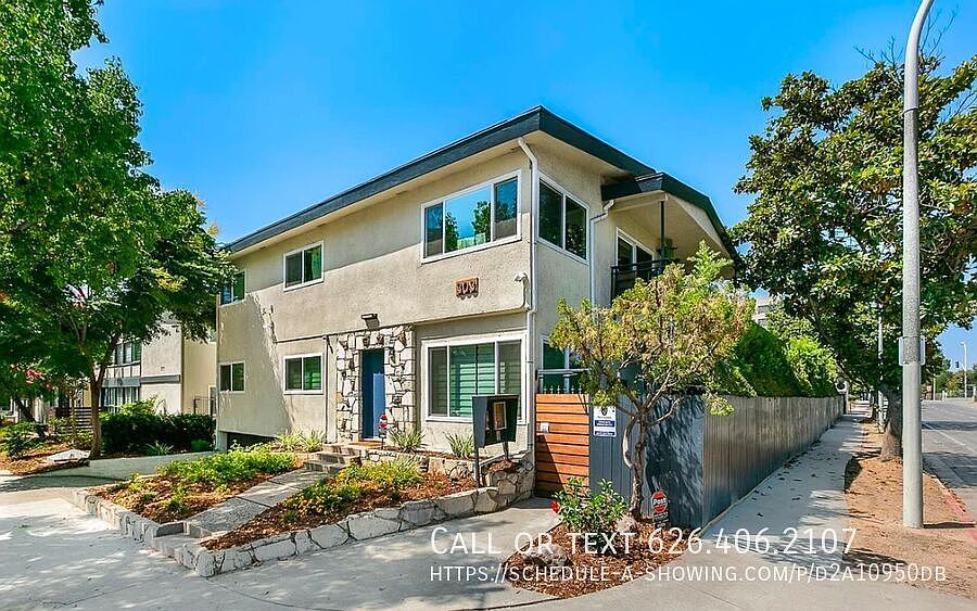 2nd image of 303 N Oakland Ave #3