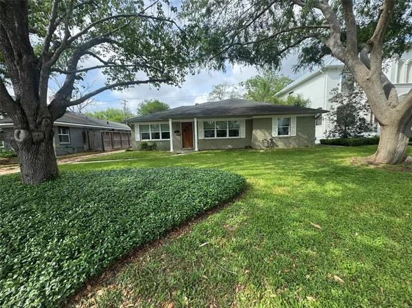 4022 Drummond St, Houston, TX 77025