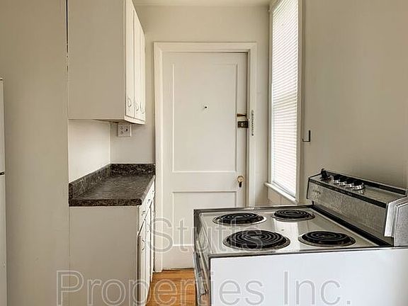 2nd image of 727 Sherrod Ave #B727