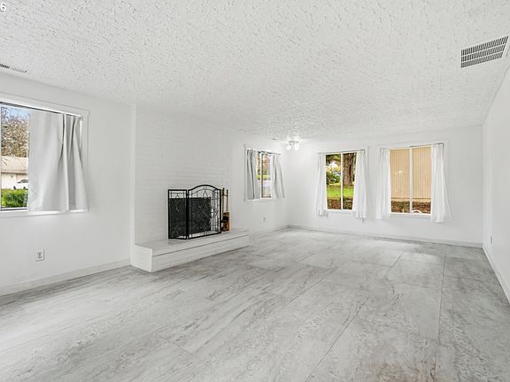 4th image of 11722 NW 9th Ave