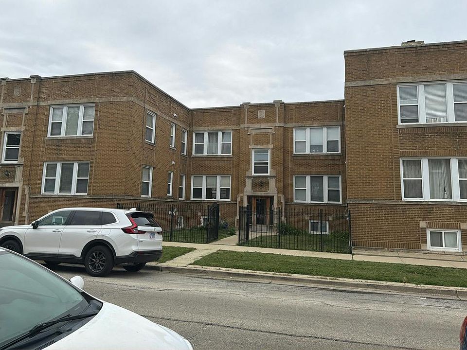 1st image of 4548 W Barry Ave #1