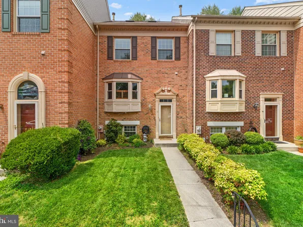 12 Victoria Falls Ct, Sparks, MD 21152