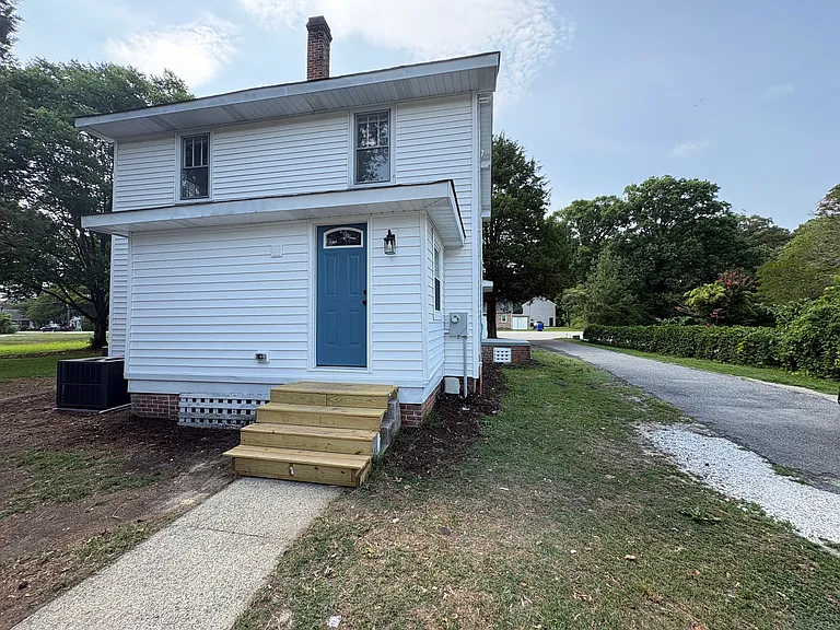 318 Harpersville Rd — Photo 2