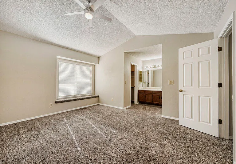 8420 Ilex Dr — Photo 8