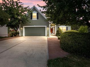 6523 NW Hidden Valley Rd, Kansas City, MO 64152