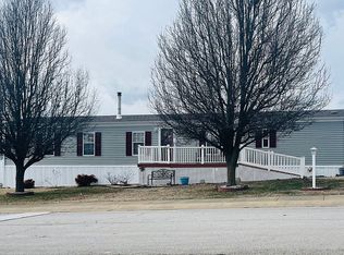 2813 S Roundhill Rd, Brookline, MO 65619